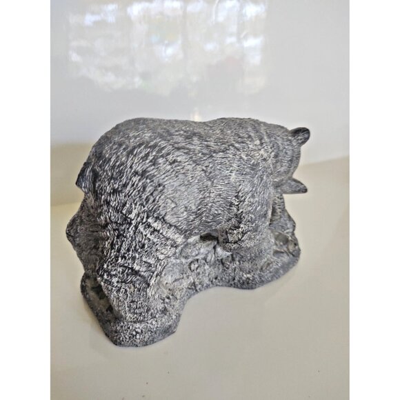 Wolf Original Sculpture Canadian Bear With Salmon Hand Made 7" Long x 4 3/4" H - Picture 9 of 11